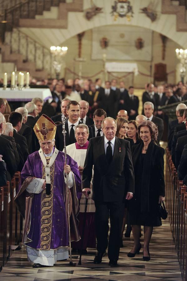 En la imagen, los Reyes eméritos, presentes durante el funeral de Adolfos Suárez.