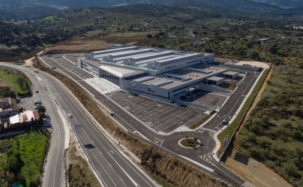 El nuevo hospital se encuentra a las afueras de la ciudad de Ronda. 