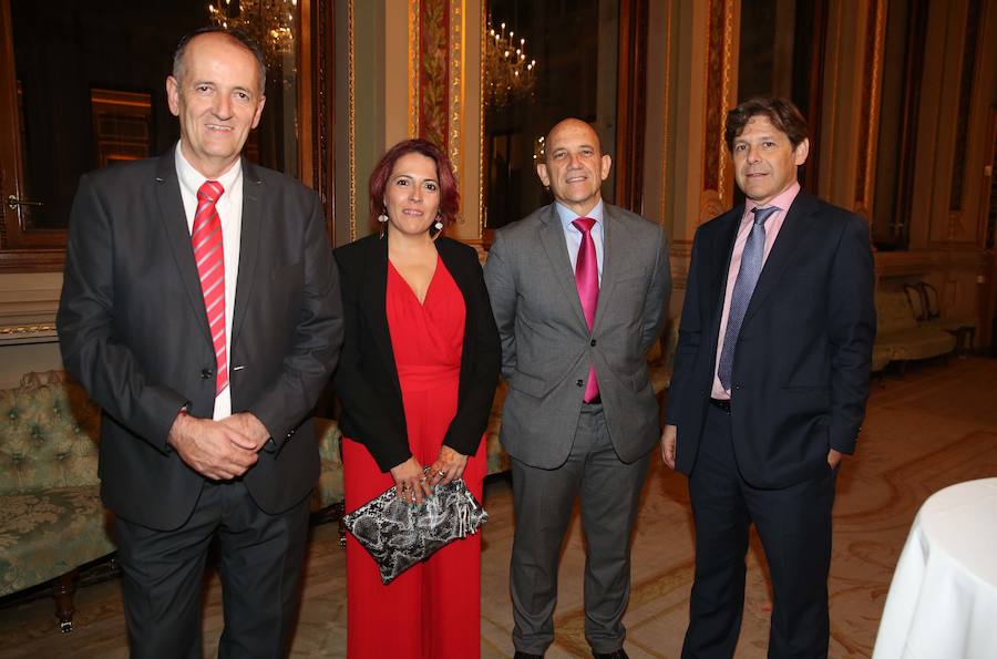 La cena organizada por Prensa Malagueña en la WTM SUR reúne a los máximos responsables del turismo nacional, regional y local en un mismo foro