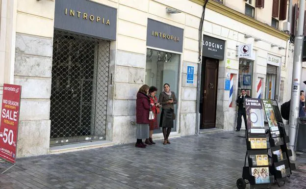 Intropia cierra sus tiendas en Málaga