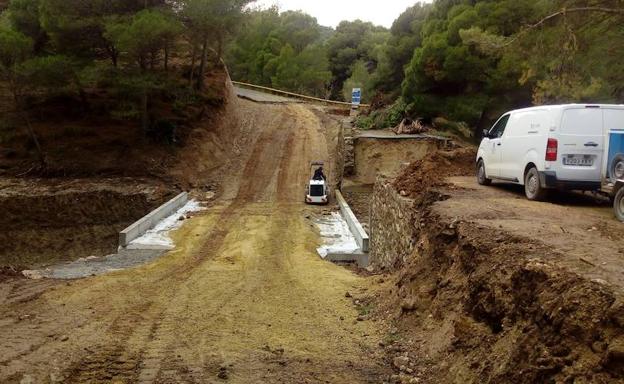 Reabre al tráfico la carretera de acceso a Bobastro tras las inundaciones