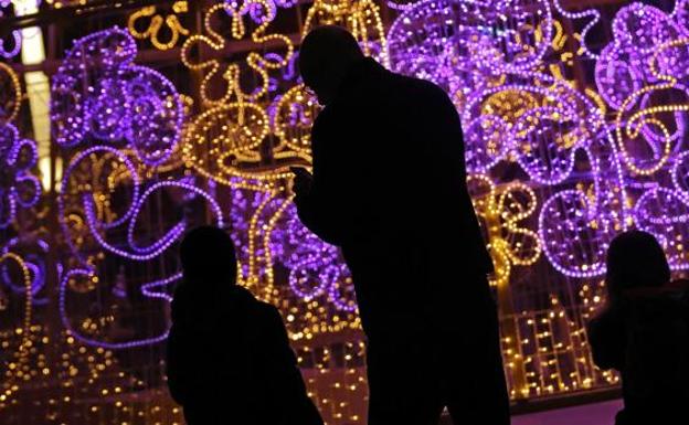 Navidad en Málaga 2018 | La plaza de la Constitución tendrá un árbol de Navidad visitable