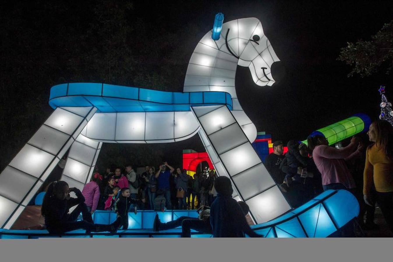 El acontecimiento luminoso comenzó el pasado jueves por las calles de la ciudad mexicana de Monterrey