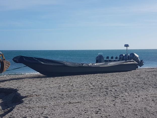'Narcolancha' varada en Manilva