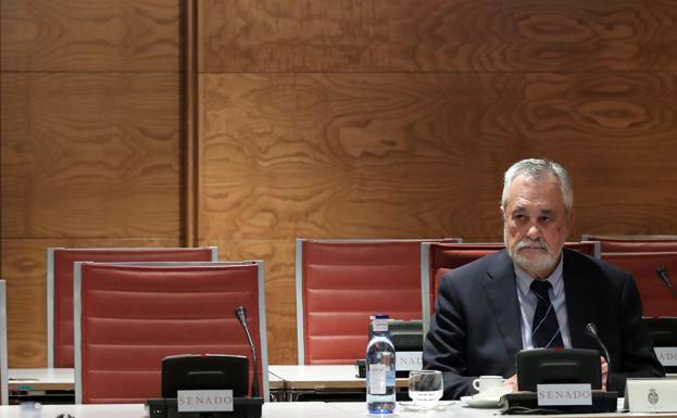 José Antonio Griñán, durante su comparecencia en el Senado. 