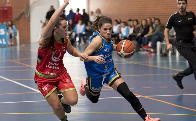 Beatriz Bajo, en el partido de ayer.