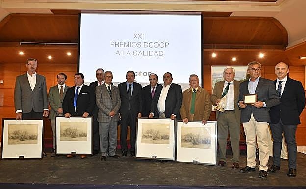 Dcoop inaugura el nuevo Laboratorio de Aceite y Aceituna y una central láctea