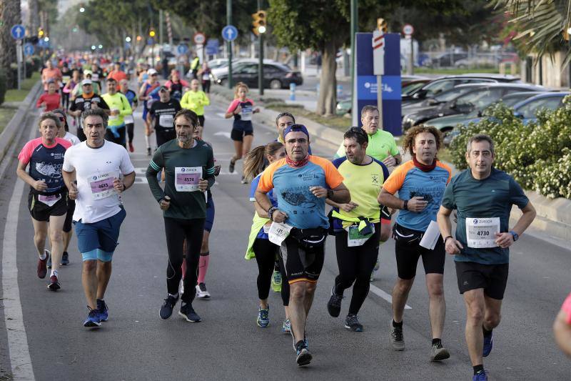 Unos 5.000 corredores participan en la novena edición de esta competición que este año tiene como novedad una prueba de 21 kilómetros