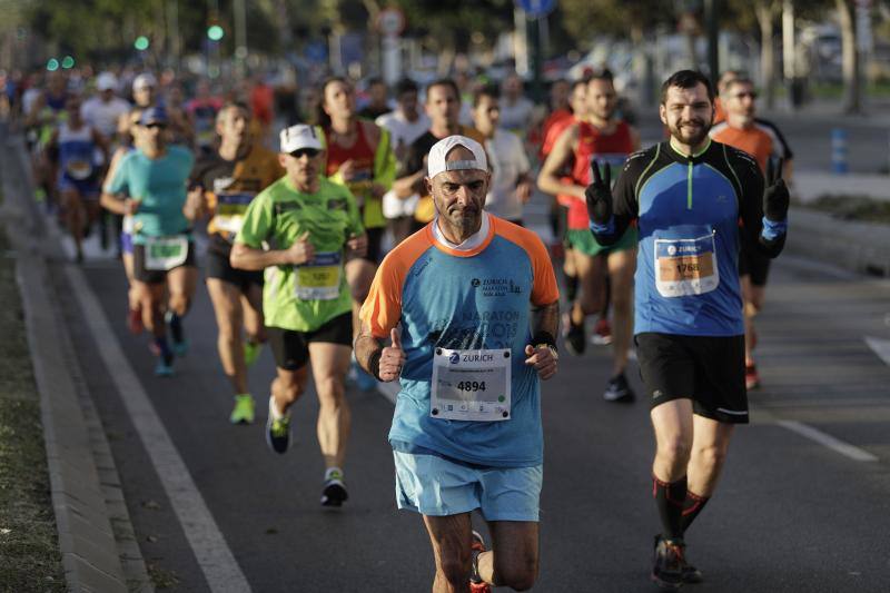 Unos 5.000 corredores participan en la novena edición de esta competición que este año tiene como novedad una prueba de 21 kilómetros