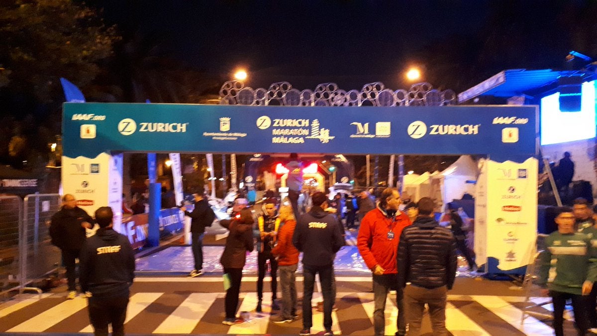 Unos 5.000 corredores participan en la novena edición de esta competición que este año tiene como novedad una prueba de 21 kilómetros