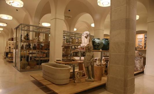 El almacén visitable muestra unas 500 obras.