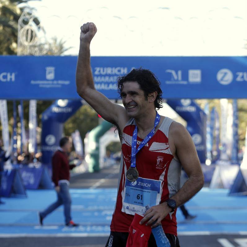 Unos 5.000 corredores participan en la novena edición de esta competición que este año tiene como novedad una prueba de 21 kilómetros