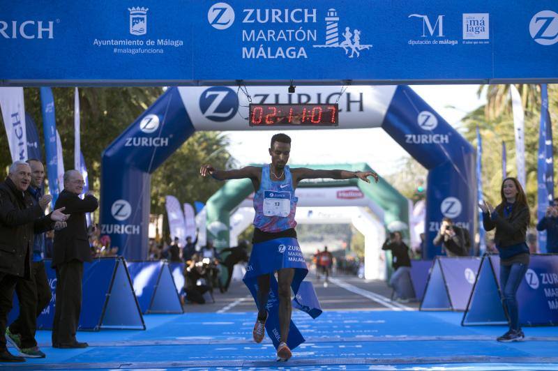 Unos 5.000 corredores participan en la novena edición de esta competición que este año tiene como novedad una prueba de 21 kilómetros