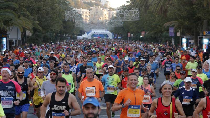 Unos 5.000 corredores participan en la novena edición de esta competición que este año tiene como novedad una prueba de 21 kilómetros