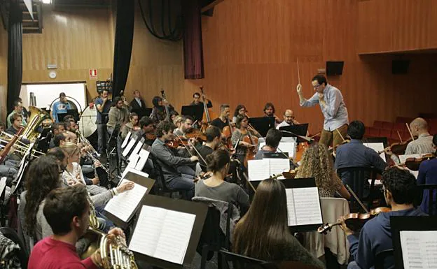 Imagen de archivo de la Orquesta Sinfónica Provincial durante un ensayo.