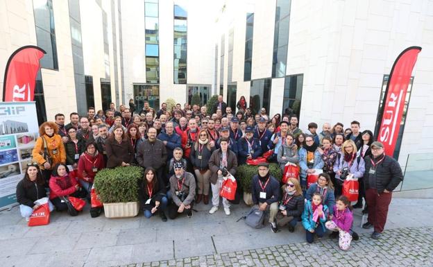 Foto de familia de los participantes. 