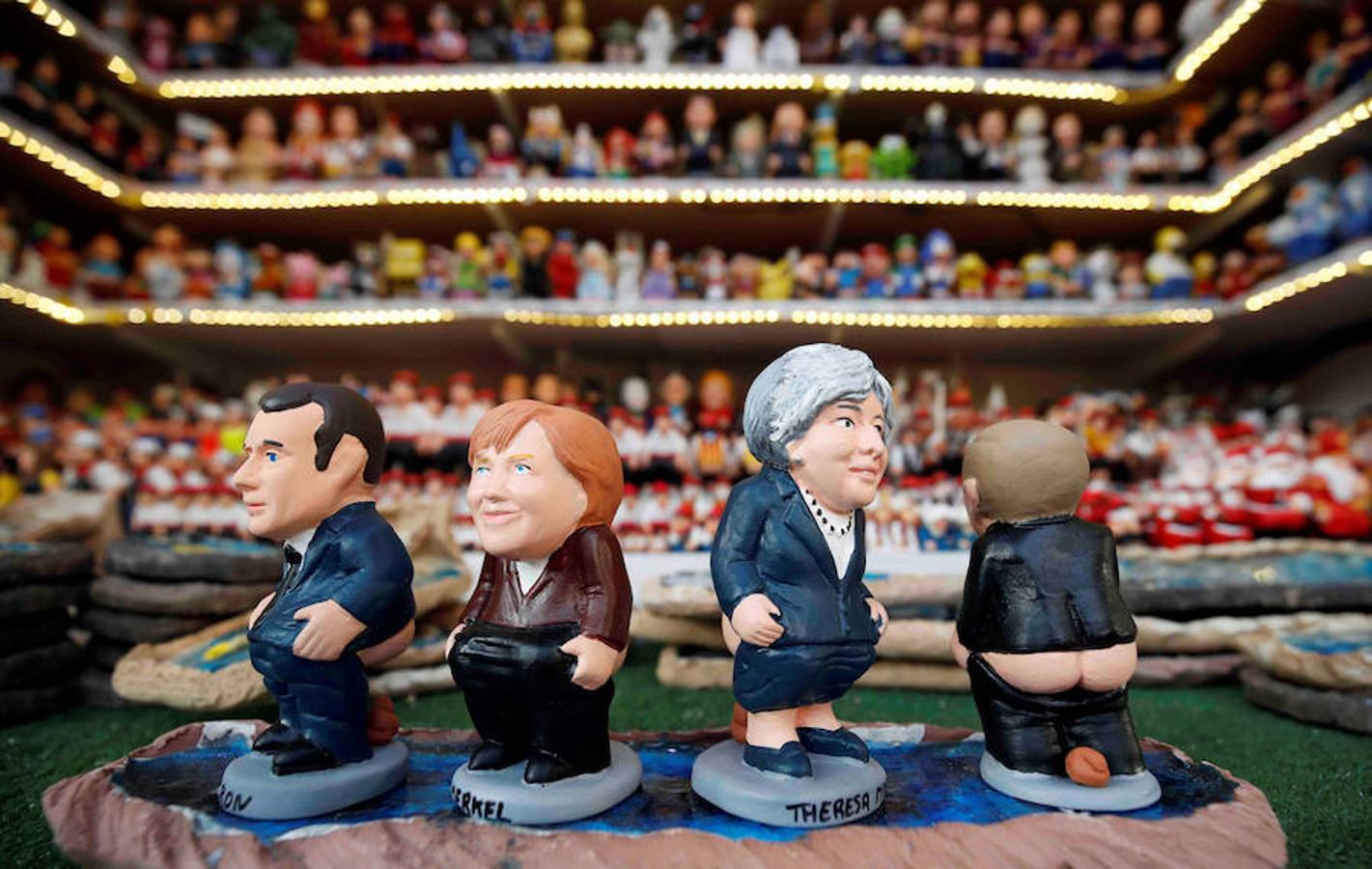 Messi, Puigdemont, Macron o Bob Marley, entre los destacados de estas tradicionales figuritas.