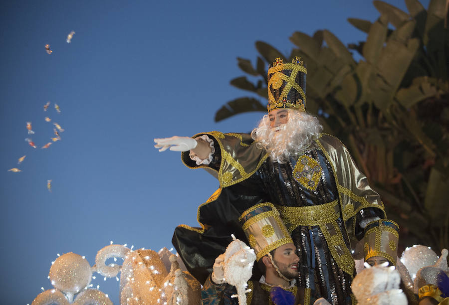 Fotos: Las mejores imágenes de la Cabalgata de los Reyes Magos de Málaga 2019