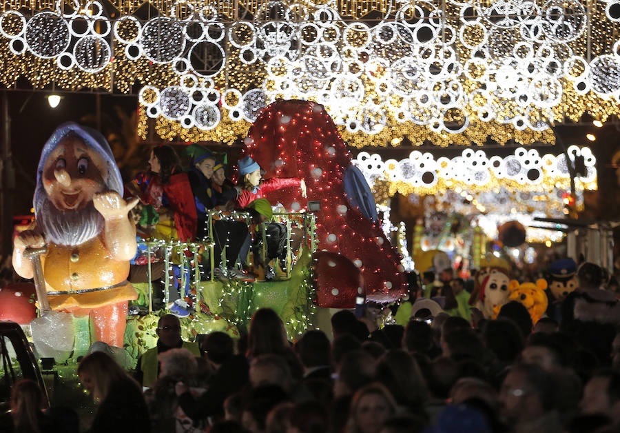 Fotos: Las mejores imágenes de la Cabalgata de los Reyes Magos de Málaga 2019