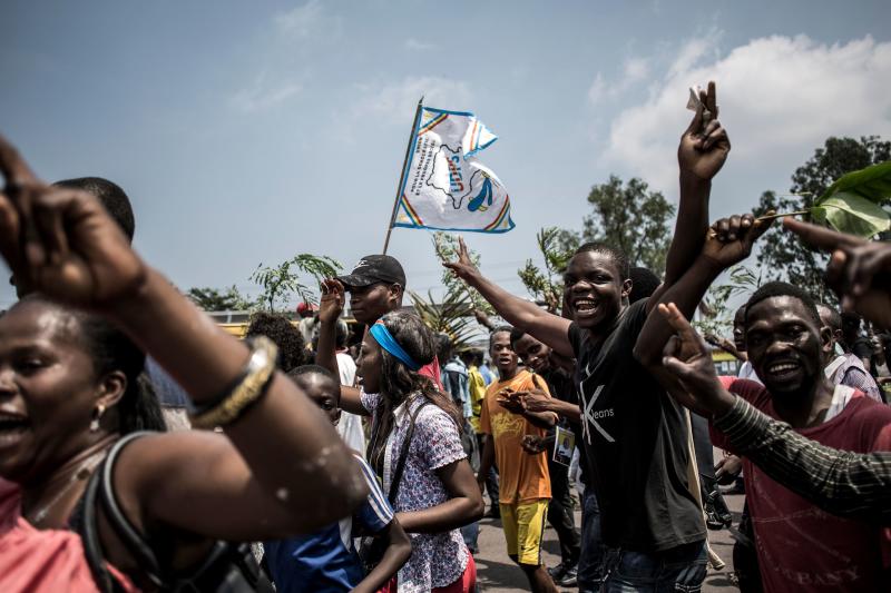 Horas antes del anuncio de la victoria del opositor Félix Tshisekedi, grupos de activistas animaron a tomar las calles ante el temor de una falta de «verdad» en las urnas