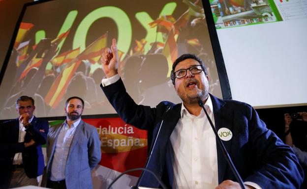 Serrano anuncia una «oposición leal» de Vox en la nueva legislatura andaluza