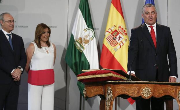 Toma de posesión de Javier Carnero. 