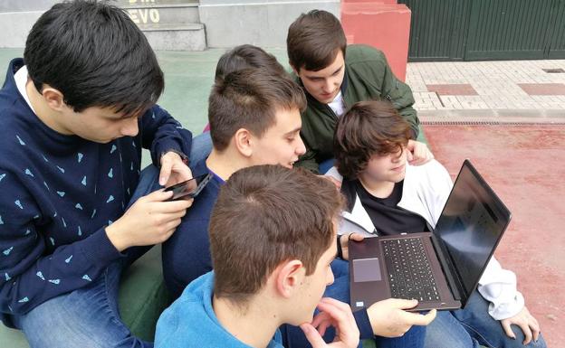 Los estudiantes de Maristas están inmersos en una revolución digital.