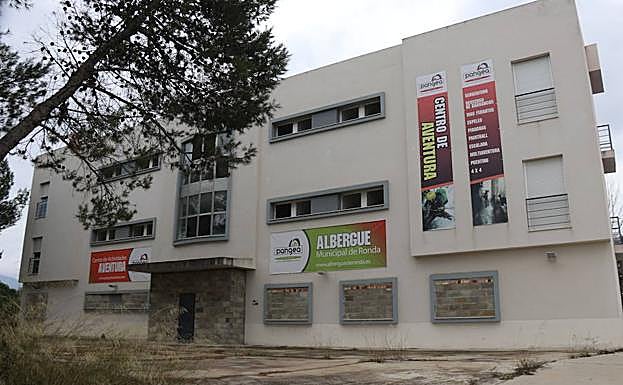 El inmueble, con los accesos tapiados, se construyó en 2013 y apenas se usó como tal.