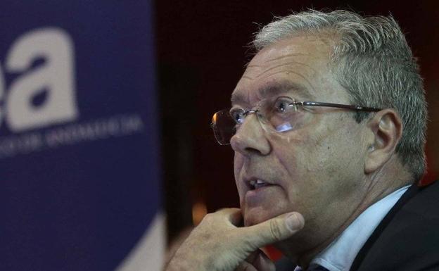 Rogelio Velasco Pérez. 