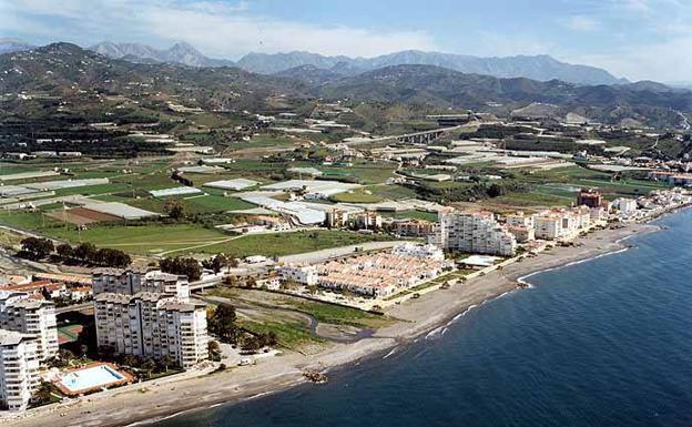 Vista de la playa de la Mezquitilla.