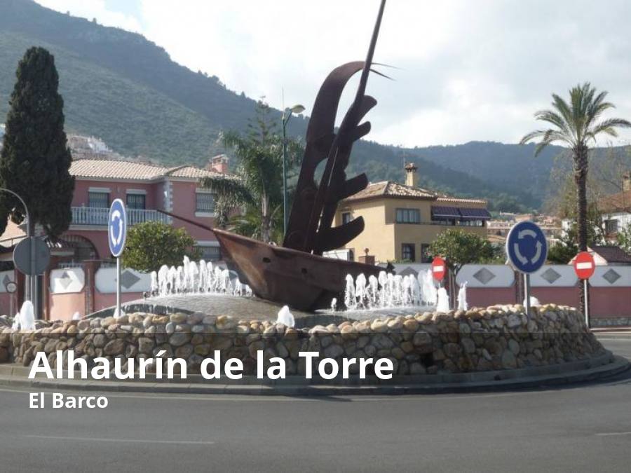 Un rinoceronte, una familia de elefantes, una pirámide, estructuras metálicas de lo más diverso y hasta un homenaje al Seat 600. Estas son algunas de las rotondas más singulares y extravagantes que pueden encontrarse en la provincia de Málaga