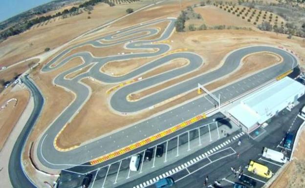 Imagen aérea del circuito de Karts DR7 de Tarancón.