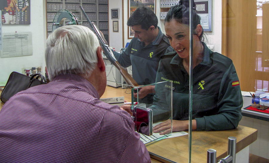 Oficina de la Intervención de Armas de la Guardia Civil.