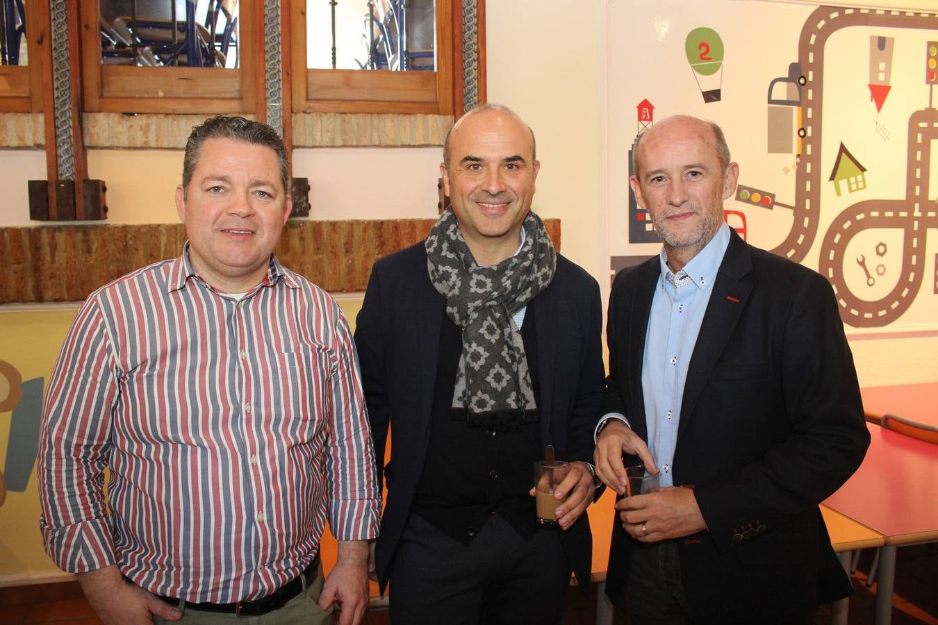 Flavio Álvarez, José María Gutiérrez y Román Martín González. El Liceo Francés acoge el ‘Foro Des Métiers’