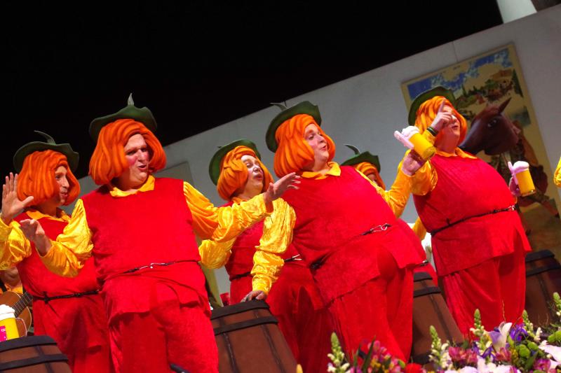 Murga 'La venganza se sirve fría' en la tercera semifinal del Carnaval de Málaga 2019.
