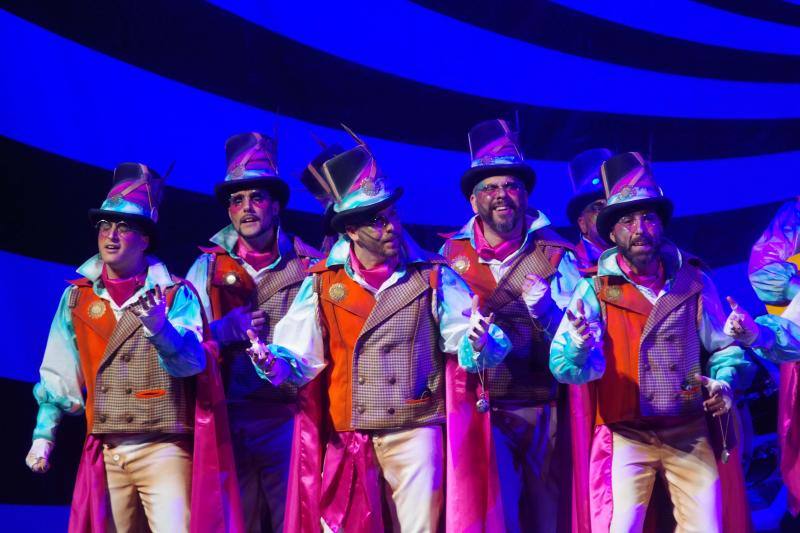 Comparsa 'Duérmete niña'' en la cuarta semifinal del concurso de canto del Carnaval de Málaga 2019. 