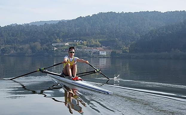 Natalia de Miguel, en uno de los entrenamientos de la concentración de la selección española esta semana en Galicia.