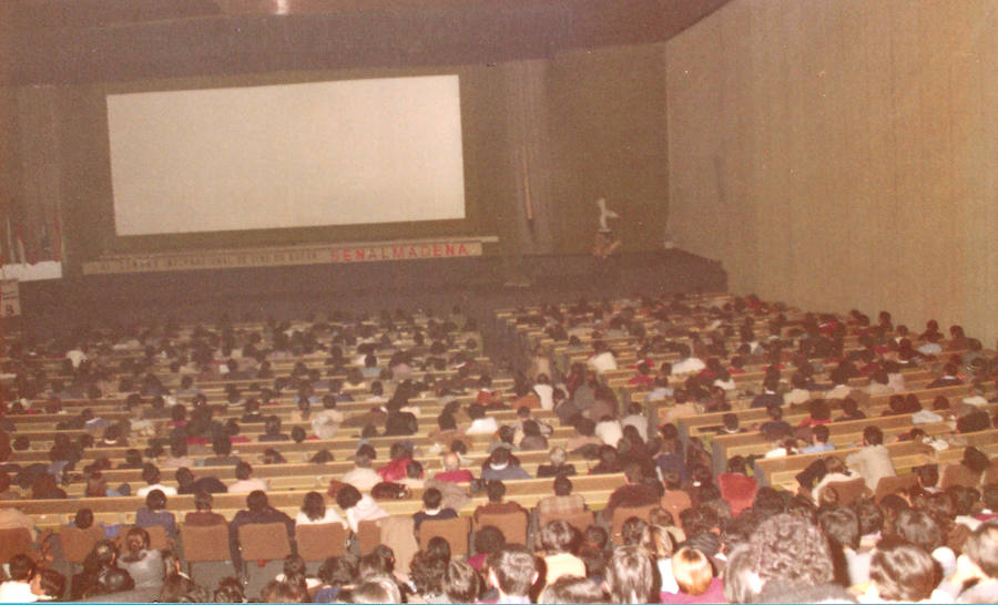 Sala Málaga del Palacio de Congresos Costa Sol, abarrotada para una sesión de la Semana de Cine de Autor