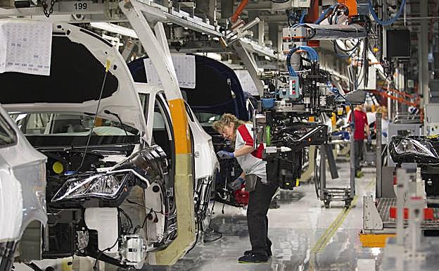 Una cadena de montaje en la fábrica de SEAT en Martorell (Barcelona).