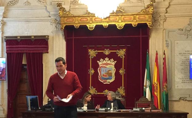 Carballo, tras volver de la presidencia, al ser interpelado por Porras. 