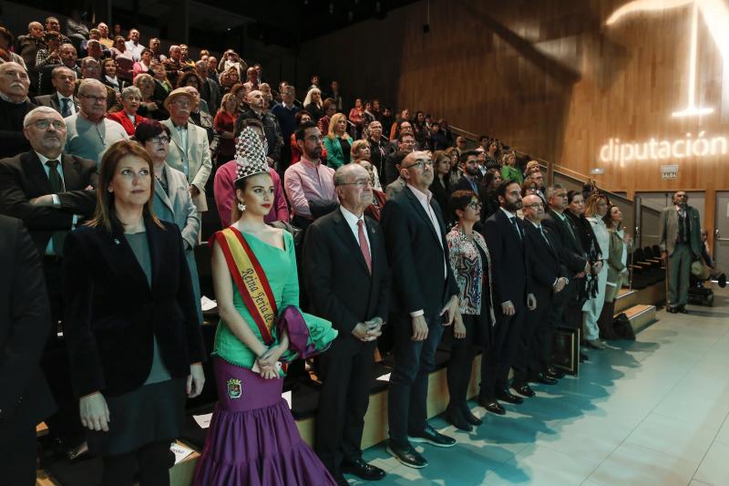 Actuaciones de pandas de verdiales y de copla española en el acto organizado por la Federación de Peñas La Alcazaba
