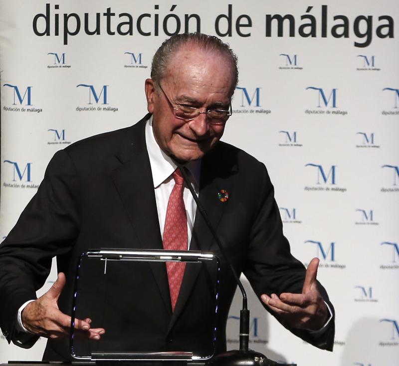 Actuaciones de pandas de verdiales y de copla española en el acto organizado por la Federación de Peñas La Alcazaba