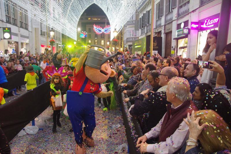 El Centro acoge el pasacalles de los Dioses, la Batalla de las Flores y #yomedisfrazo 