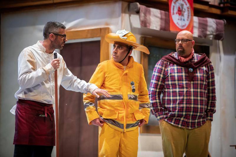 El cuarteto «Brigada Amarilla, agüita con nojotros» durante su actuación en la final.