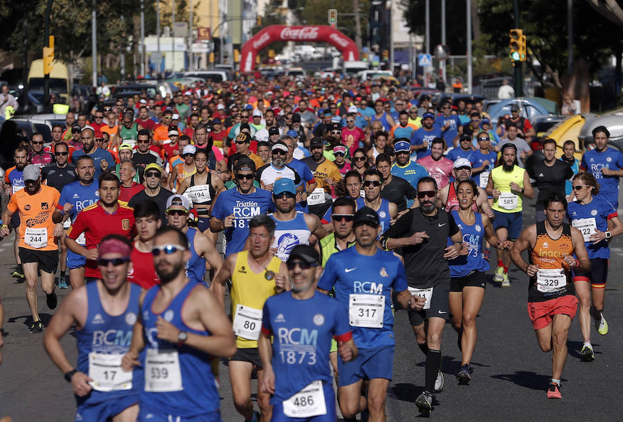 Unos 700 corredores participaron en la tradicional prueba con llegada a Gibralfaro