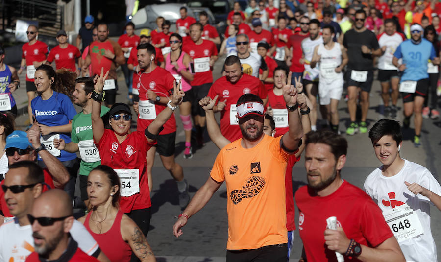 Unos 700 corredores participaron en la tradicional prueba con llegada a Gibralfaro