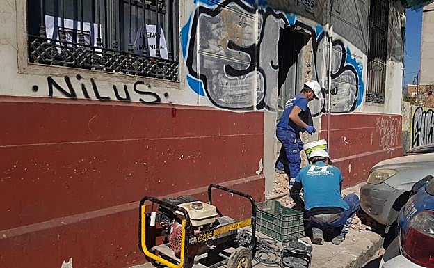 Un juzgado ordena parar cautelarmente el derribo del edificio de La Mundial