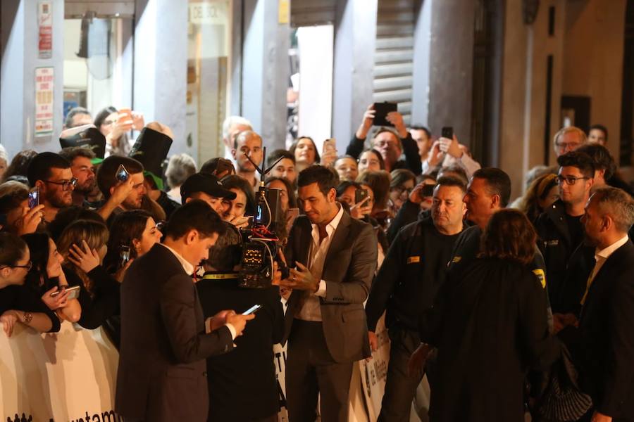 El cine en español se da cita estos días en Málaga. Así está siendo la alfombra del certamen.