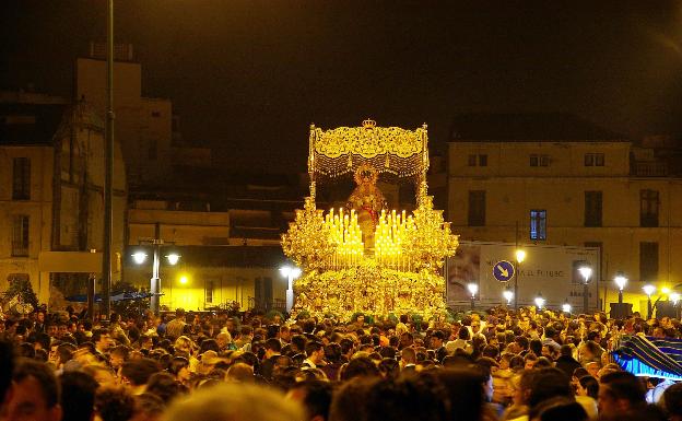 Procesión de María Santísima de la Esperanza Coronada. 
