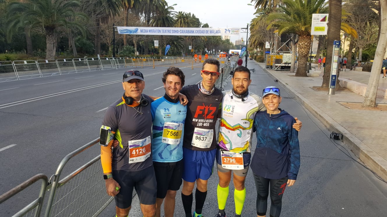 Más de 7.500 corredores participan en la 29ª edición de la Media Maratón Ciudad de Málaga.